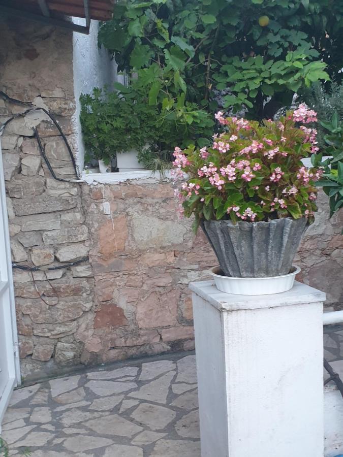 Maison d'hôtes Rosemary House à Saranda Extérieur photo